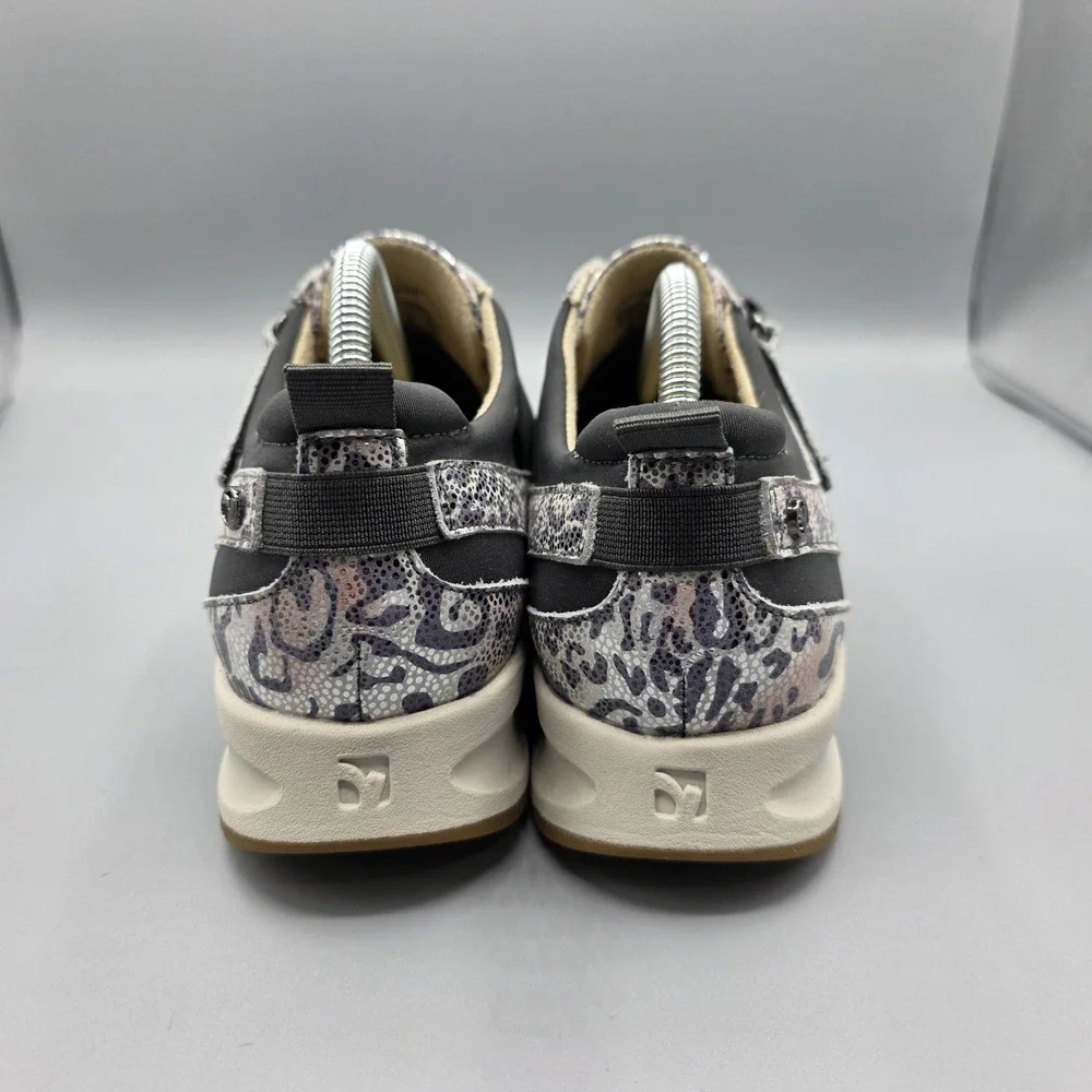 Revere Virginia Sneakers Womens 7 Silver‎ Gray Leather Leopard Slip On Shoes